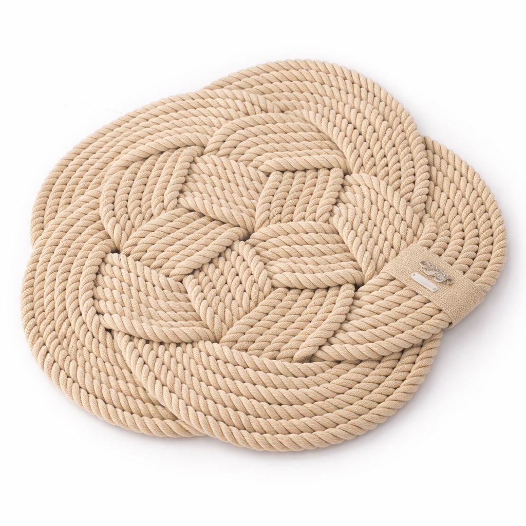 napperons corde tressé en nœud celtique 60 cm signé giovanna locatelli napperons corde tressé en nœud celtique 60 cm signé giovanna locatelli