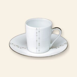 Tasse et soucoupe à café Carrousel Deshoulières 8 cl — porcelaine de Limoges, décor Carrousel