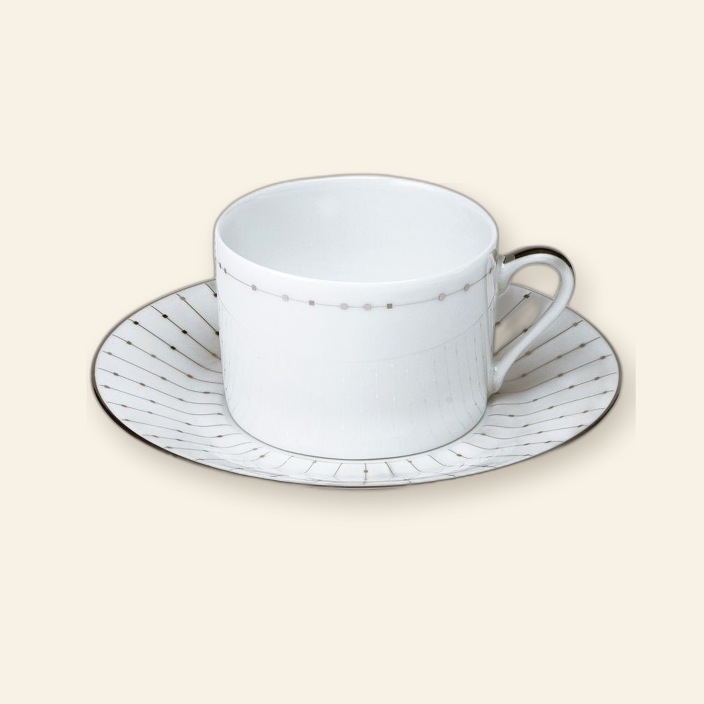 Tasse et soucoupe à thé Carrousel Deshoulières 16 cl — porcelaine de Limoges, décor Carrousel