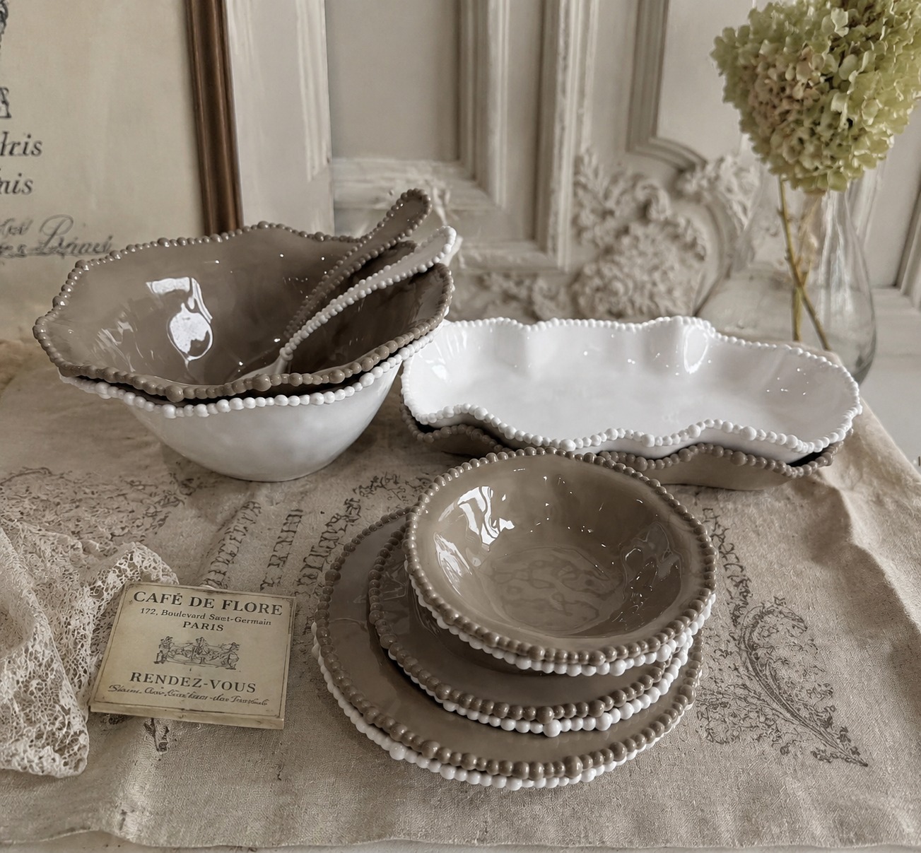 Service de table 22 pièces Perle Taupe en mélamine incassable - 6 personnes - Dolce Vita